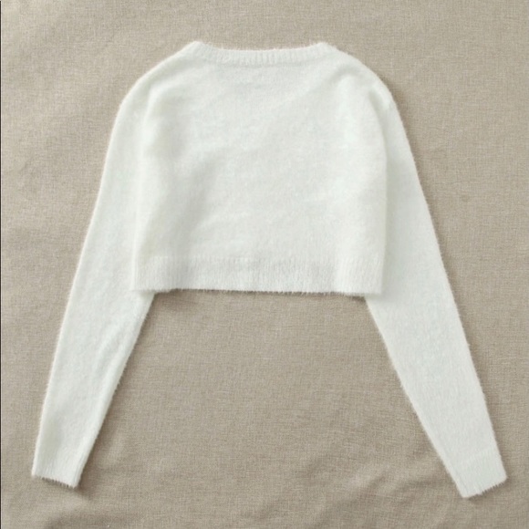 Fuzzy cropped sweater - Picture 2 of 3